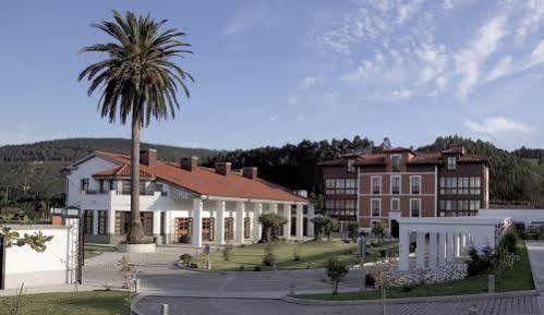 Hotel La Casona De Lupa 4*